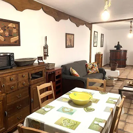 Casa Del Amigo Carmelo منزل ريفي *