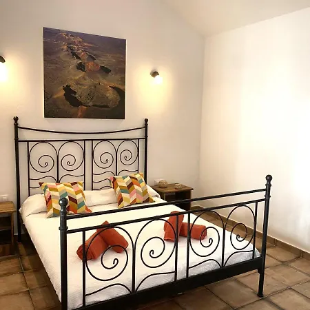 Casa Del Amigo Carmelo منزل ريفي *