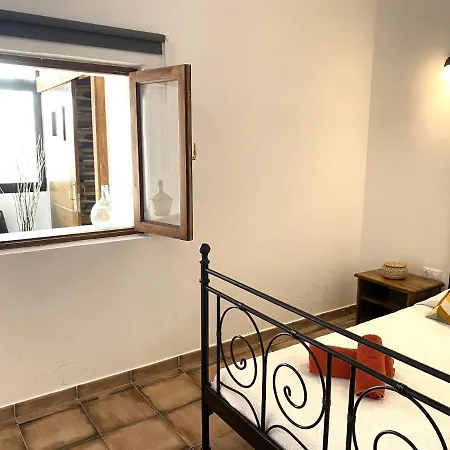 Casa Del Amigo Carmelo منزل ريفي *